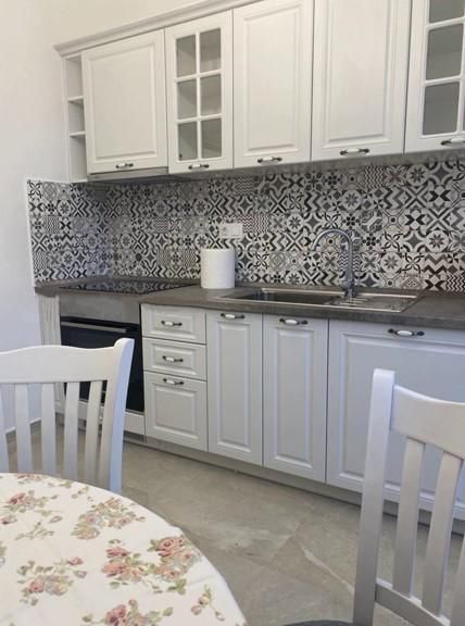 Дава се под наем Тристаен апартамент в София, Стрелбище - 100 кв.м за 897.6 € - Снимка #2