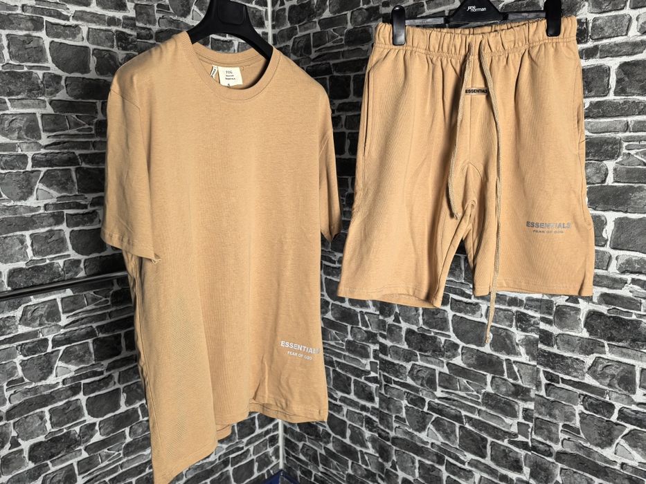 Essential летен екип