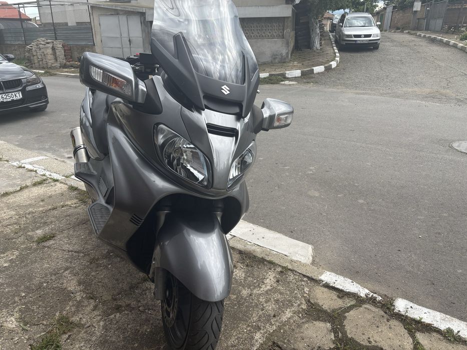 Suzuki Burgman 650 Executive