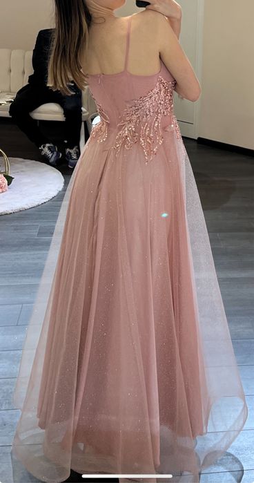 Разкошна розова Бална рокля за повод, бал, събитие