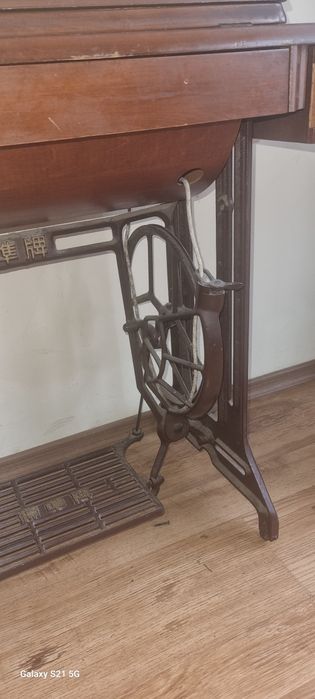 Шевна крачна машина