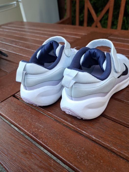 Adidasi Nike Revolution 7