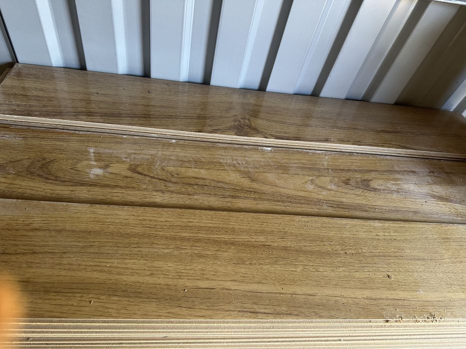 Продается ламинат