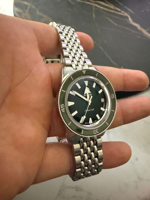 Rado captain cook