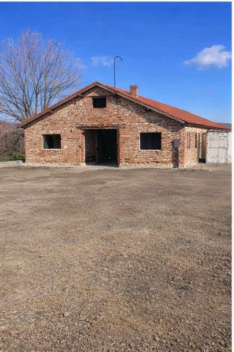 Продава се Промишлена сграда в Пазарджик, Център - 6500 кв.м за 0 €/кв.м - Снимка #2