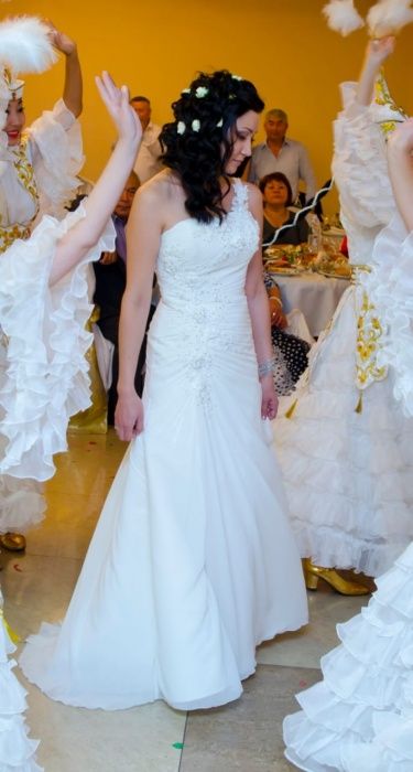 Продам свадебное платье