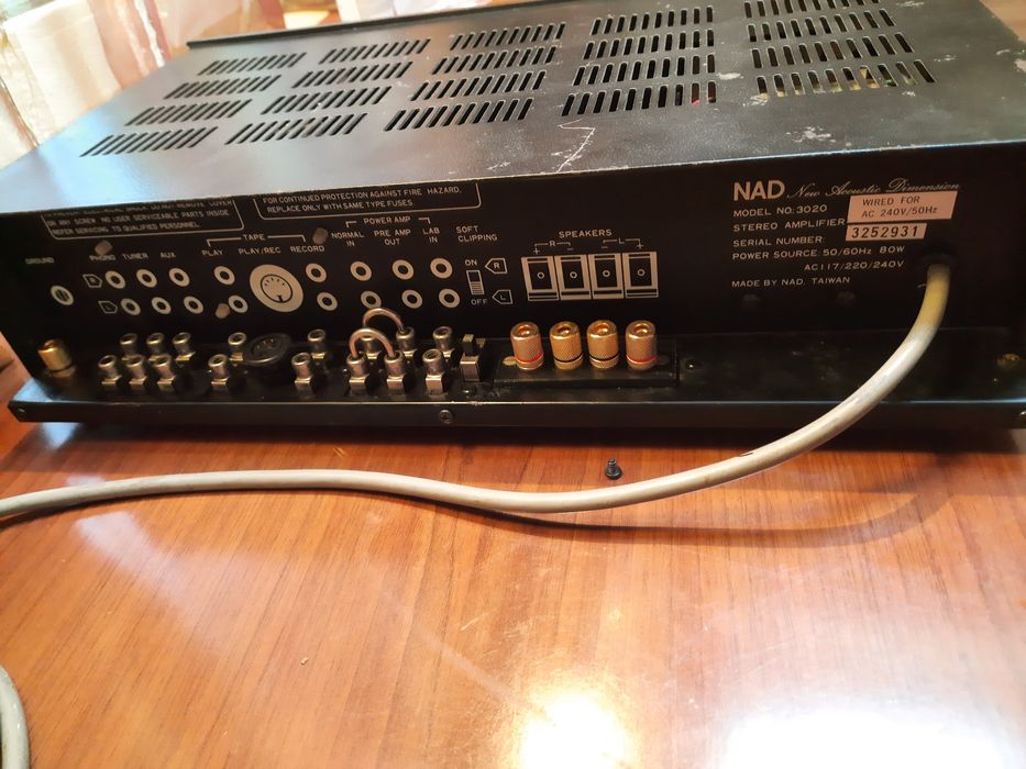 Amplificator Nad 3020
