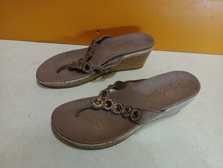 Skechers Luxe Beverlee чехли N 39 - 25 лв