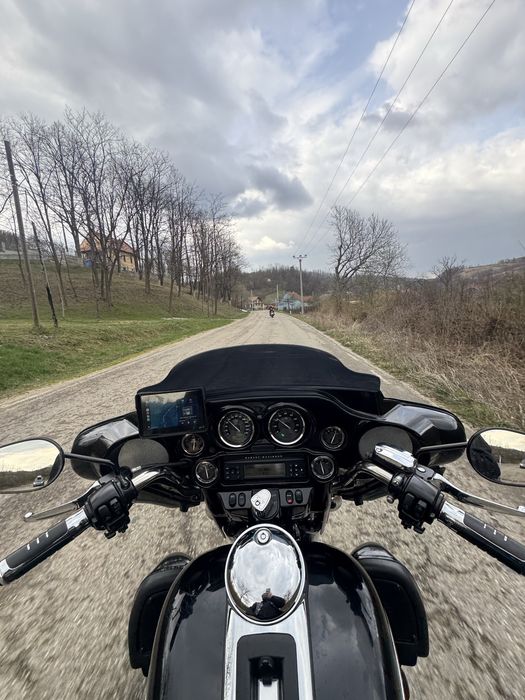 Harley Davidson Electra Glide Limited / Street