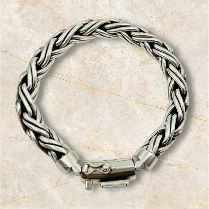 Buddha To Buddha сребърна гривна