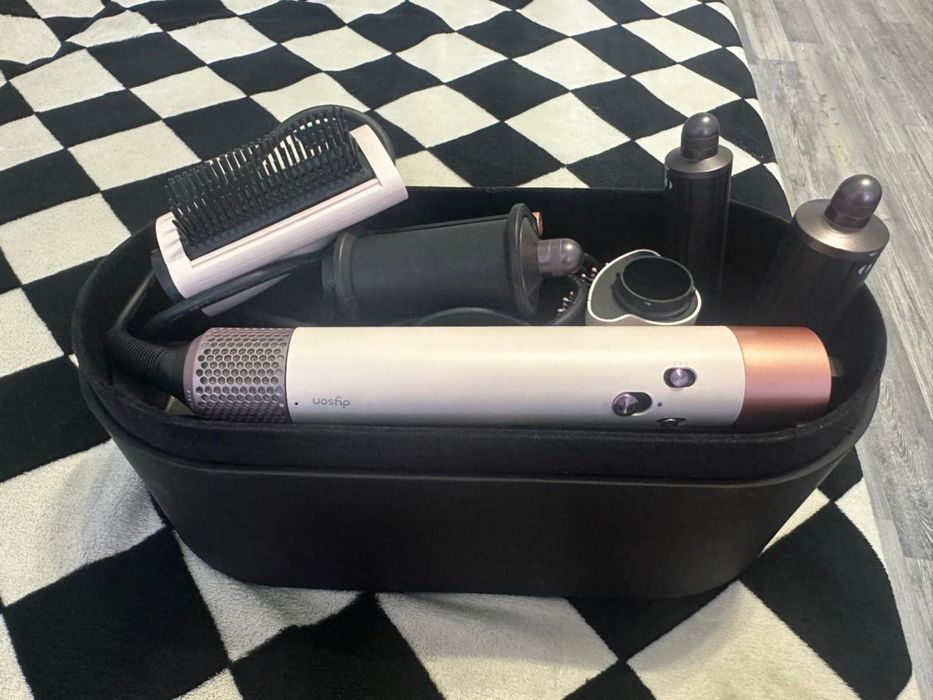 Продам Dyson новый