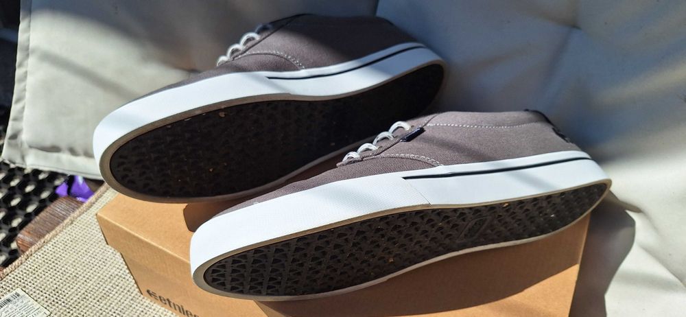 Etnies обувки 46