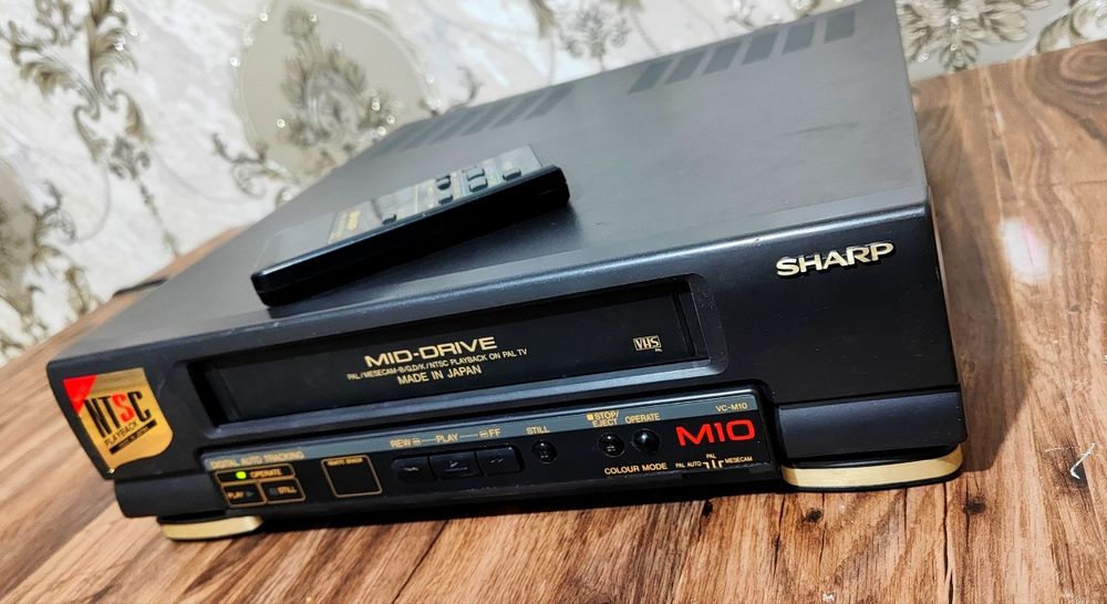 Sharp видеомагнитофон