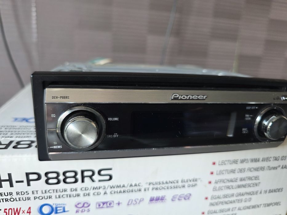 Продавам  Pioneer DEH-P88RS