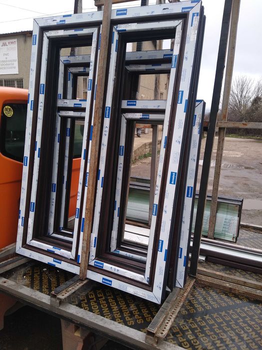 Алуминиева и ПВЦ дограма Промоция Врати за баня Промоция