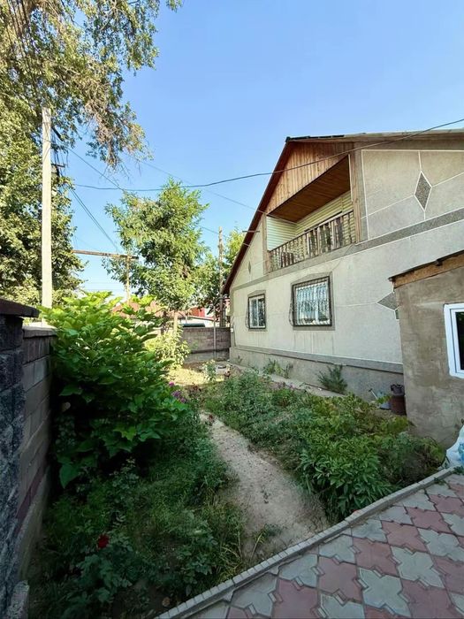 Продам дом в центе Каскелена