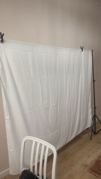 Софтбокс и белый фон