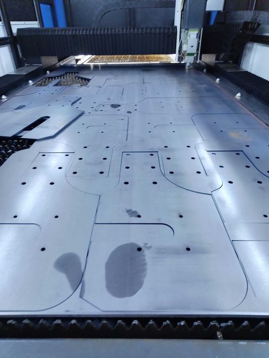 Servicii de debitare tabla cu laser