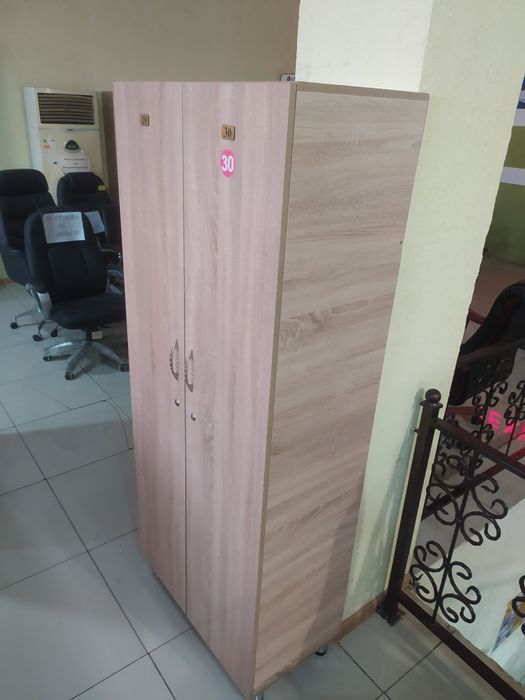 Продается шкафы для одежды