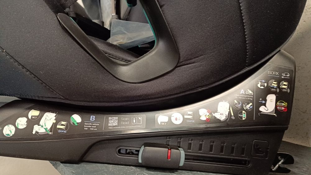 Scaun auto pentru copii Britax Römer, 15 luni-12 ani, 76-150 cm, 36 kg, ADVANSAFIX PRO Carbon Black