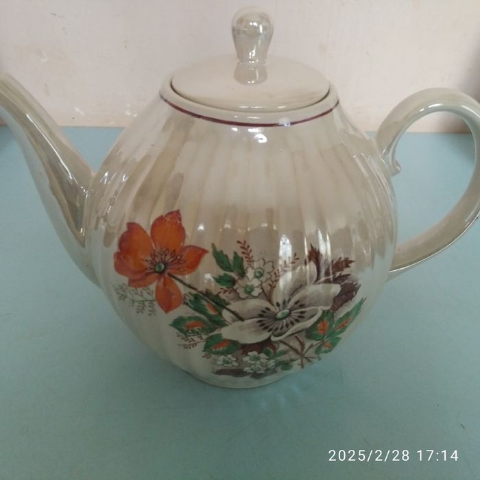Чайники фарфоровые заварочные