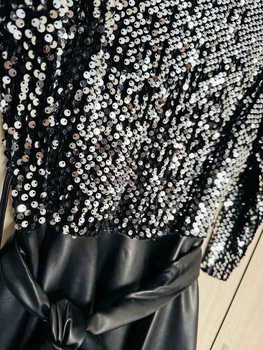 Кожена рокля с пайети