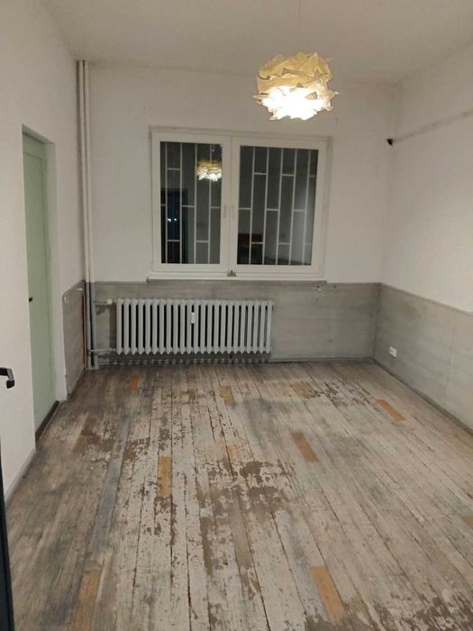 Дава се под наем Тристаен апартамент в София, Център - 87 кв.м за 598.23 € - Снимка #3