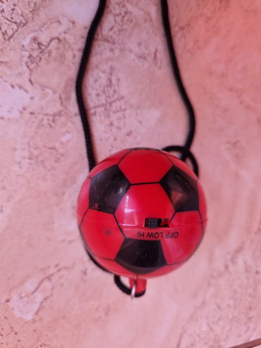 Minge coca cola cu radio.
