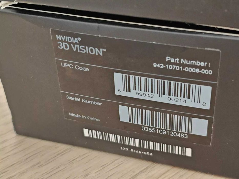 3D-очки NVIDIA GeForce 3D Vision Kit с трансмиттером