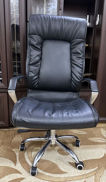 Продам офисное кресло