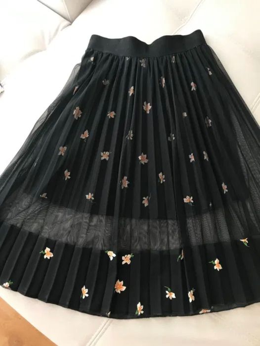 Плисирана пола “GUESS “