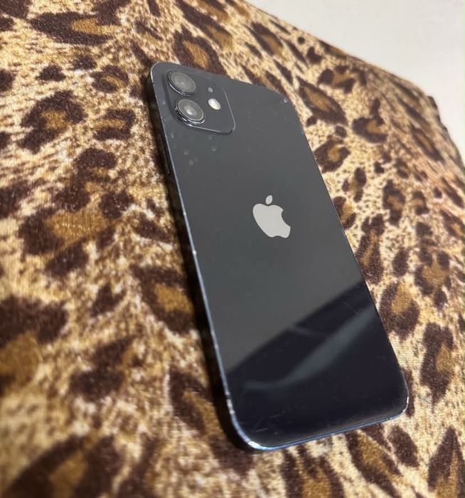 Vand carcasa iphone 12