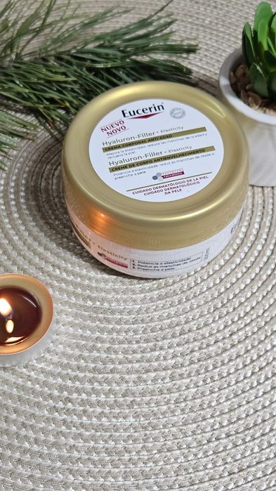 Cremă corporală Eucerin Hyaluron-Filler – NOUĂ, sigilată
Răsfăț zilni