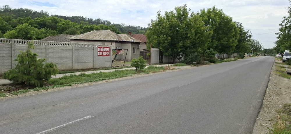 Casa de vânzare 40 km de Bucuresti,Radovanu