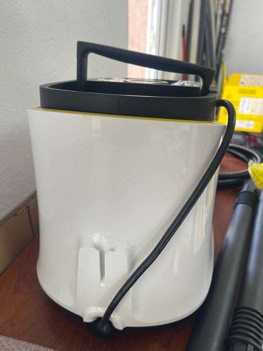 Aparat de curățat cu abur Karcher SC 3 Deluxe, 1900W, 1 l, alb