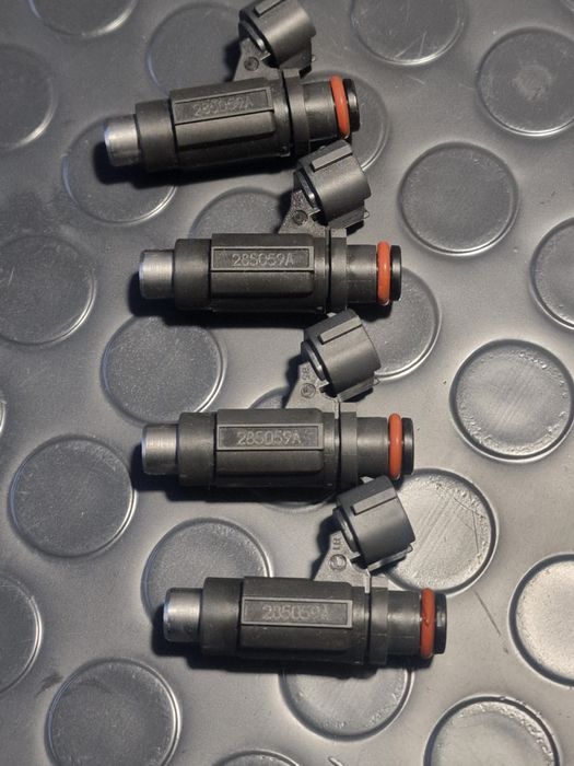 Бензинови инжектори Suzuki GSR600 GSR 600 Сузуки Bosch Перфектни