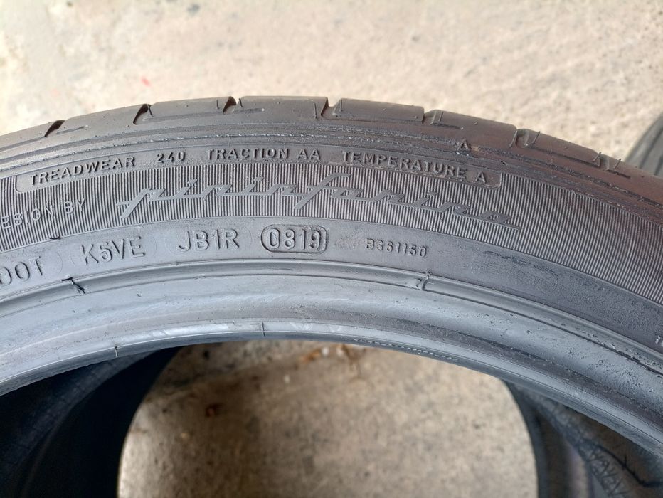 4 anvelope de vara ca noi Dunlop 275/40 R22 dot 0819