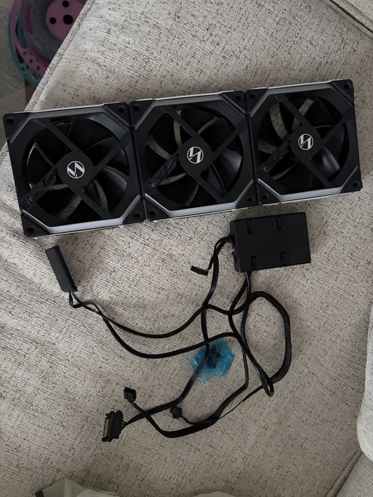 Fan uri Lian Li Sl 120 Mm & controller inclus