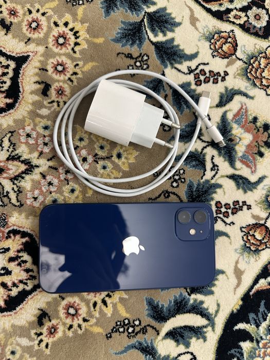 Продам iPhone 12