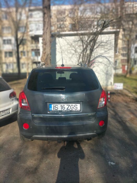 Vând auto Opel antara an 2012