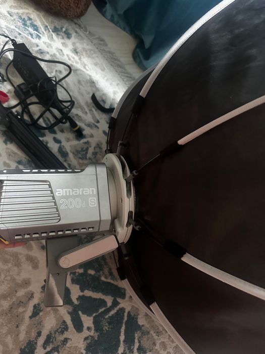 Видеосвет Amaran200dS