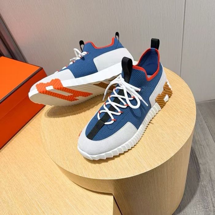 Продам кроссовки HERMES PARIS