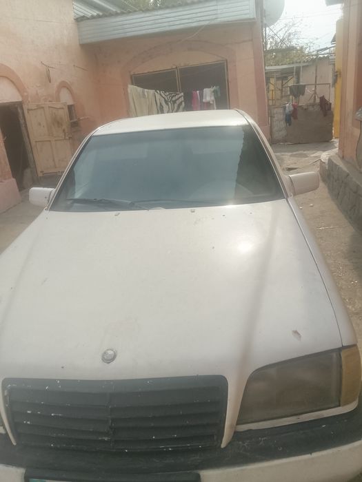 Продам мерс с180