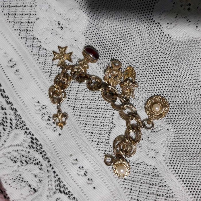 BIJOUX Terner Златисти  Kолие и Гривни