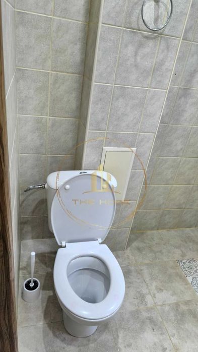 Дава се под наем Четиристаен апартамент в Варна, Колхозен пазар - 110 кв.м за 650 € - Снимка #17