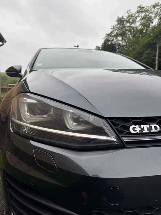 Emblema Metalica GTI GTD + Suport pentru Grila Bara Fata VW Volkswagen
