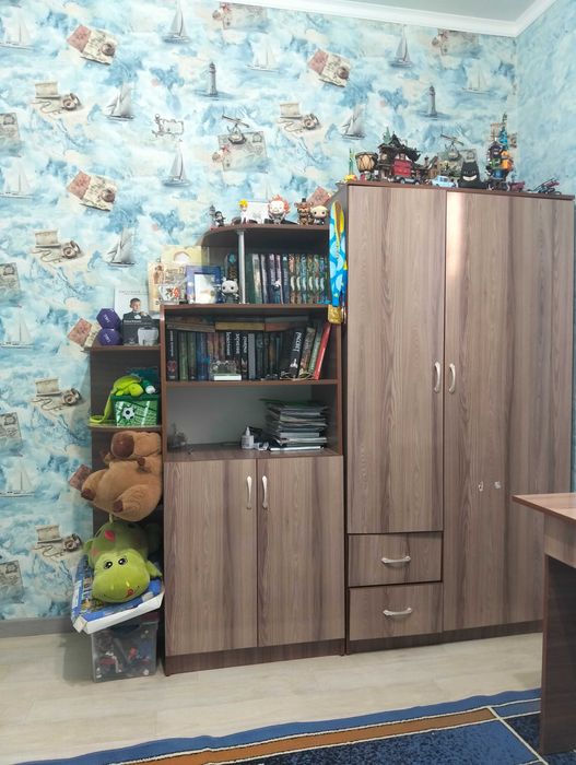 Продам мебель подростковую