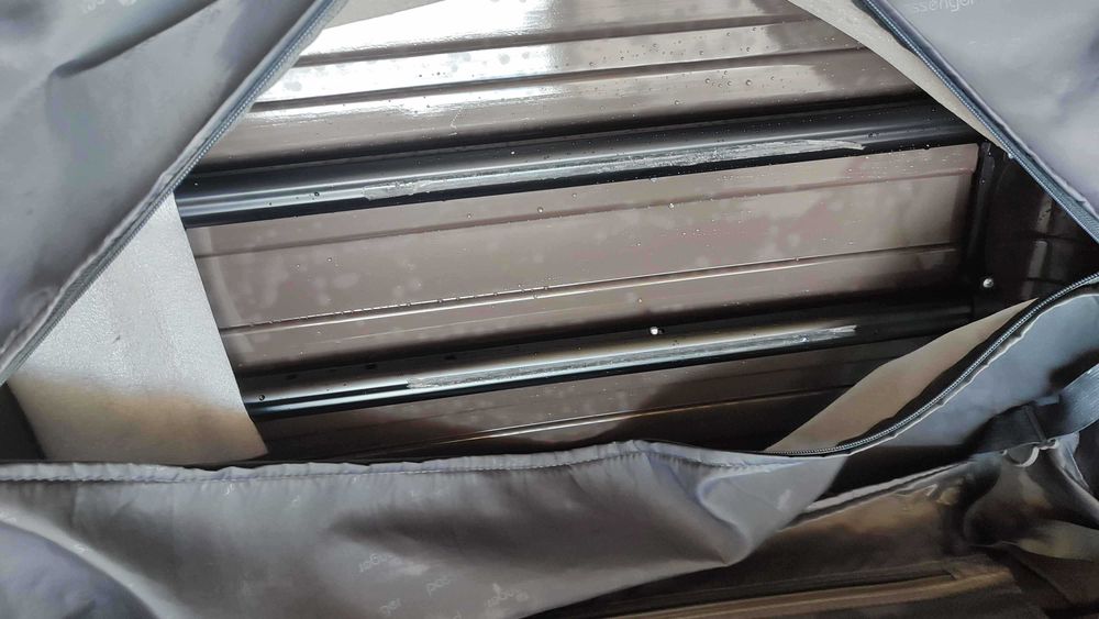 Голям твърд син куфар Passenger Classic 73cm