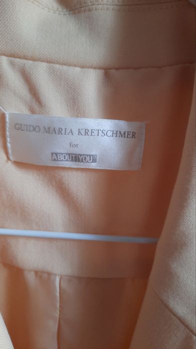 Дамски костюм нов