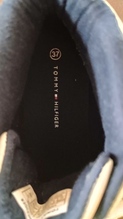 Tommy Hilfiger размер 37